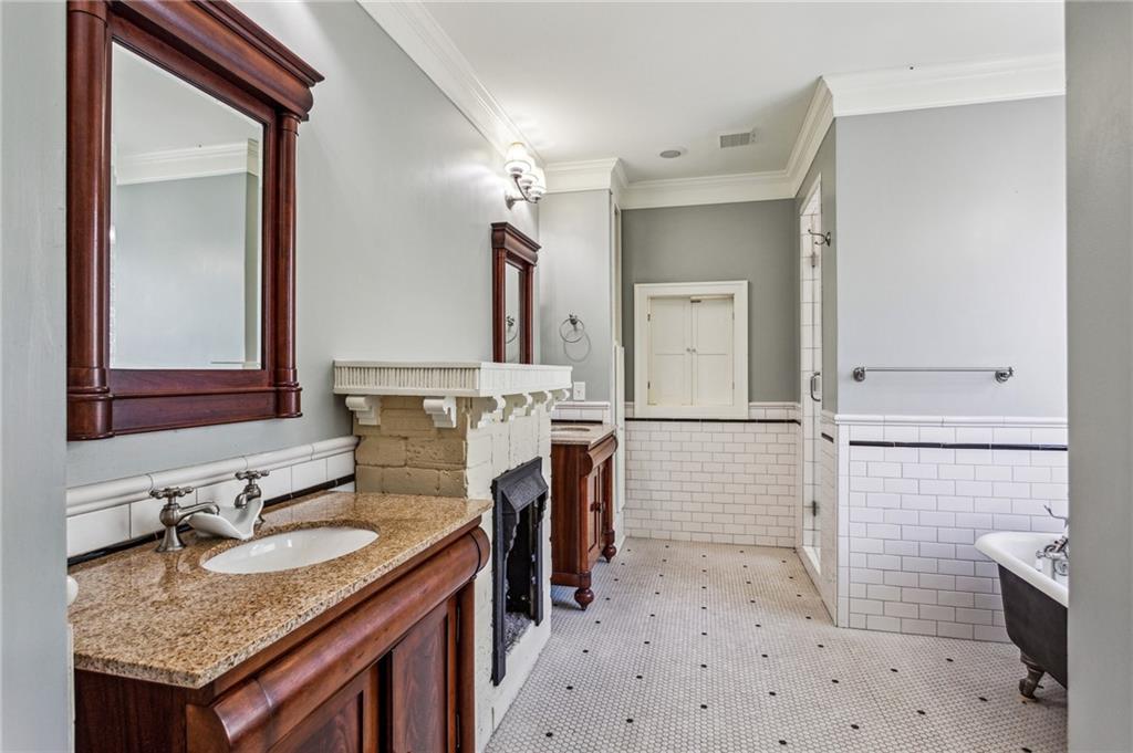 1151 Rosedale Drive NE