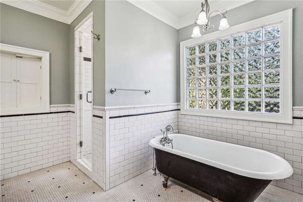 1151 Rosedale Drive NE