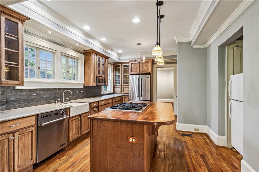 1151 Rosedale Drive NE