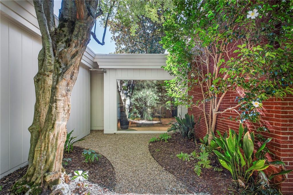 1355 Wesley Parkway NW