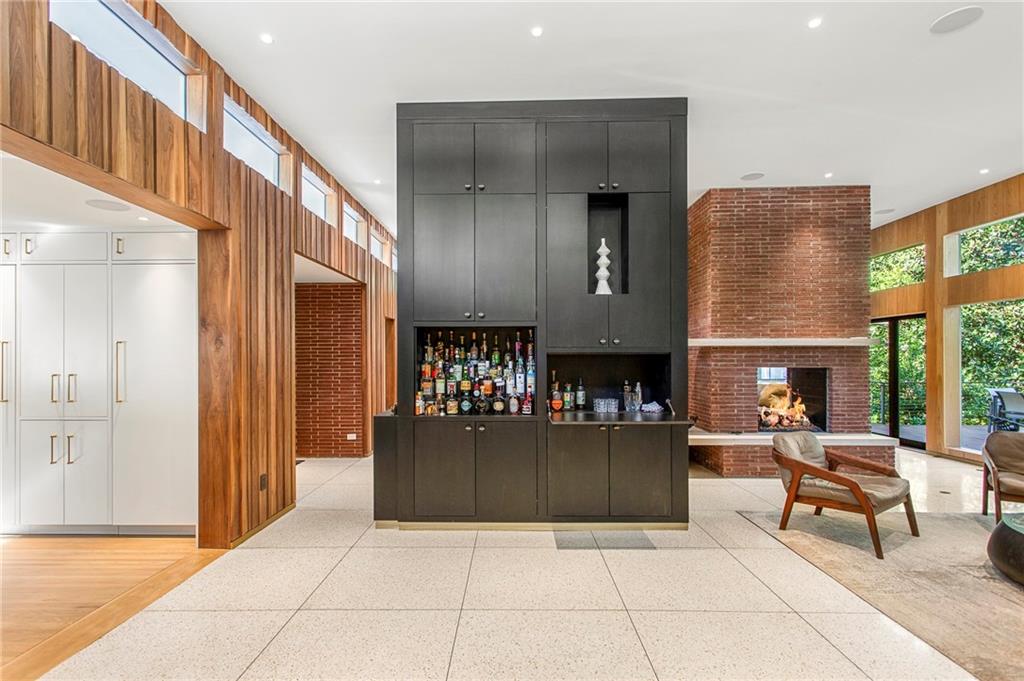 1355 Wesley Parkway NW