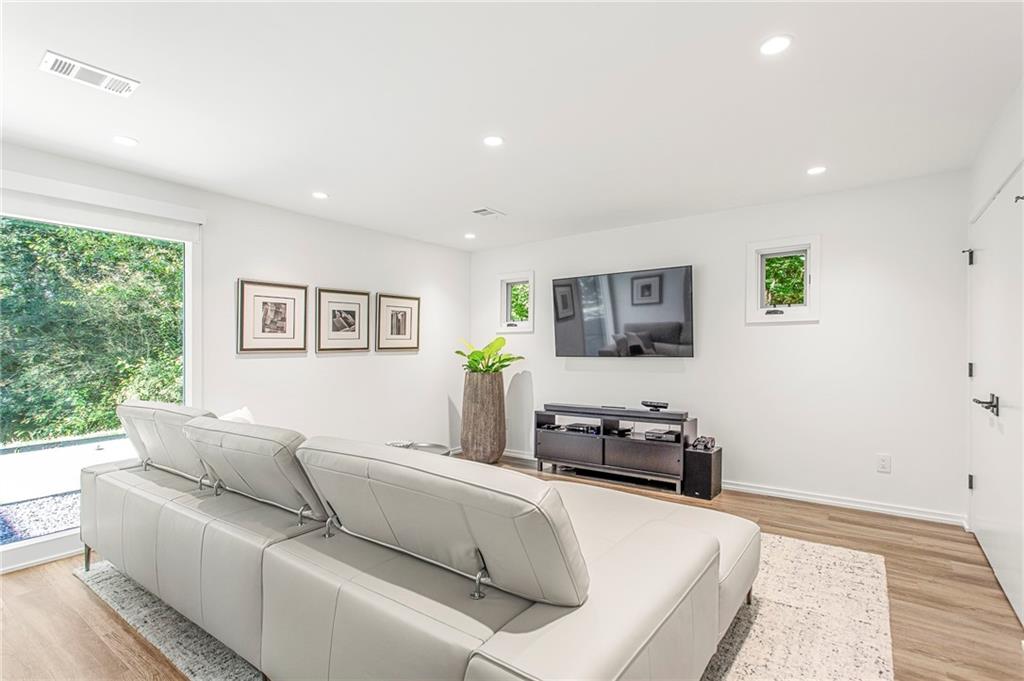 1355 Wesley Parkway NW