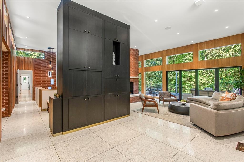 1355 Wesley Parkway NW