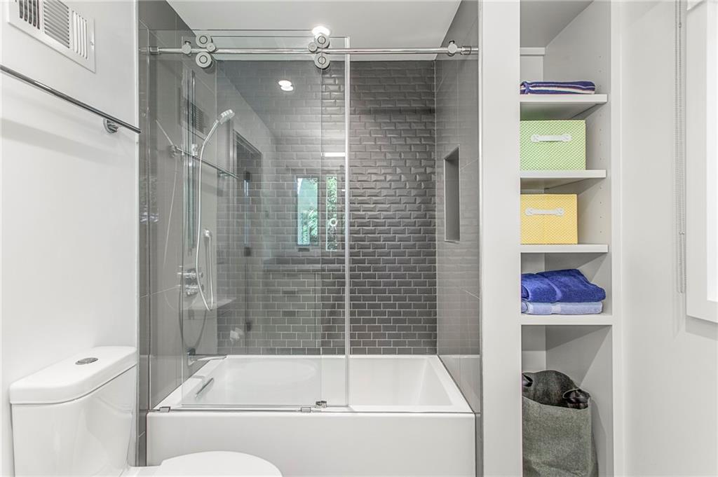 1355 Wesley Parkway NW