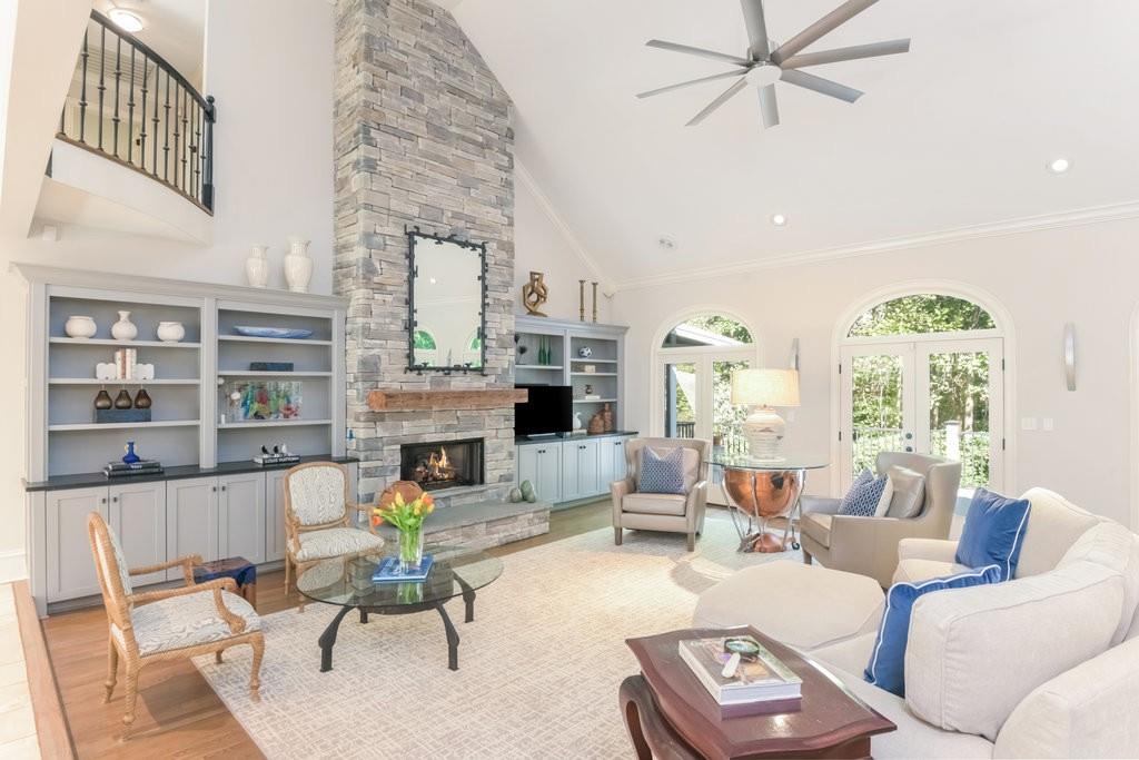 825 Marseilles Drive