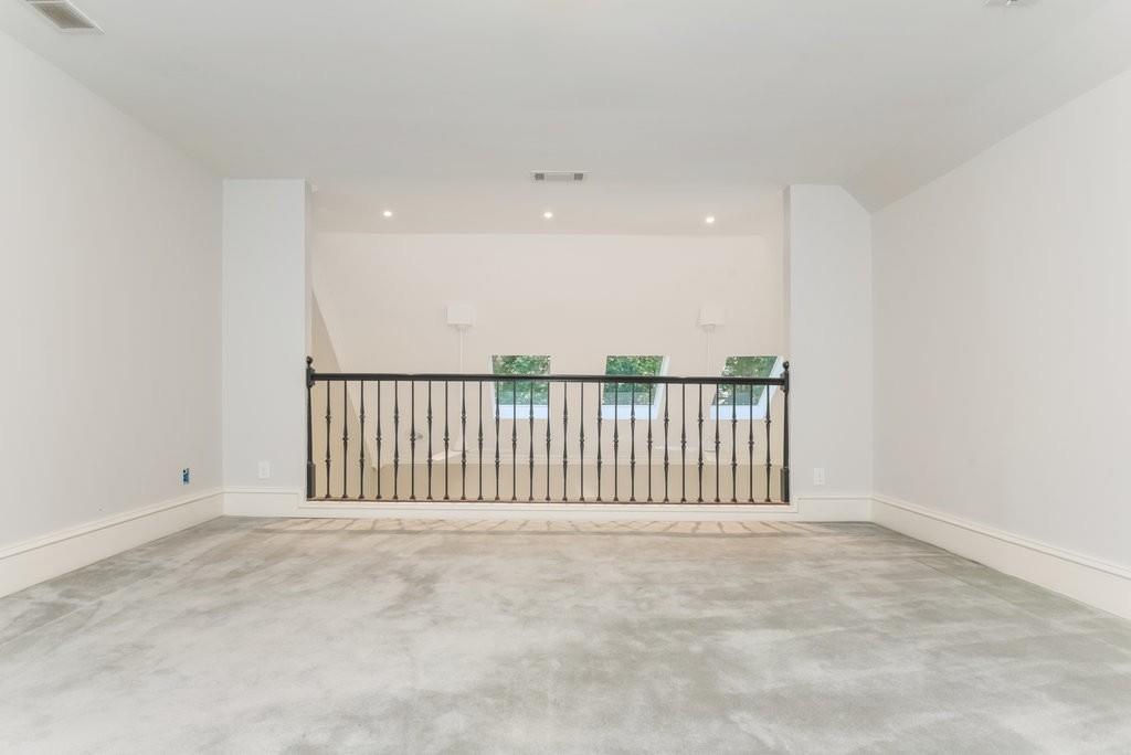 825 Marseilles Drive