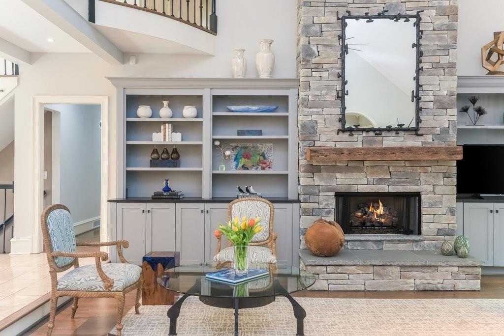 825 Marseilles Drive