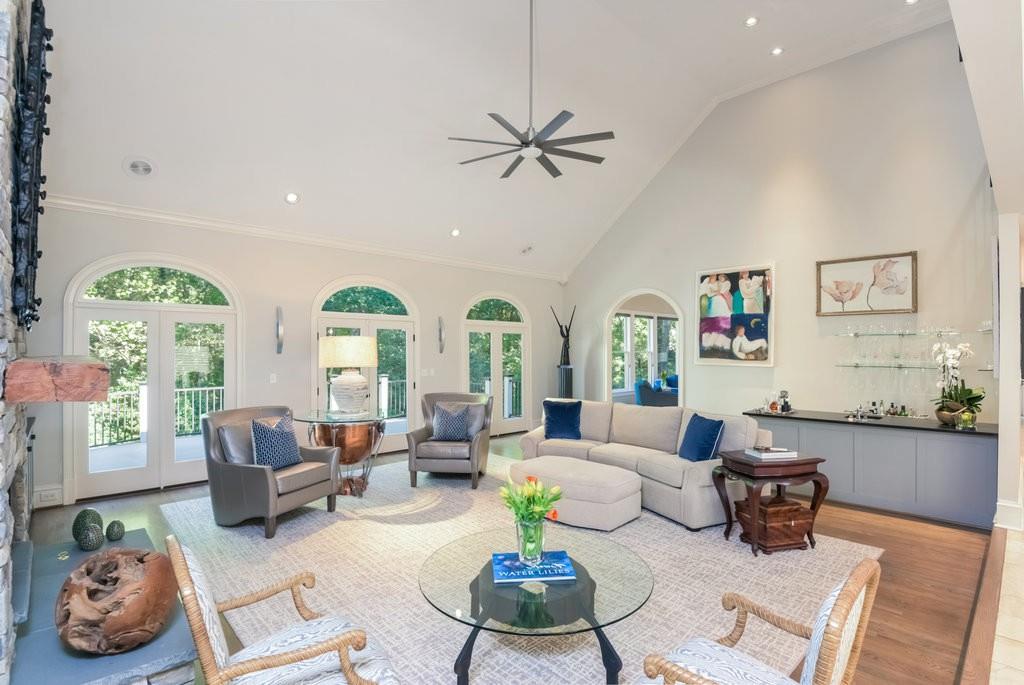 825 Marseilles Drive