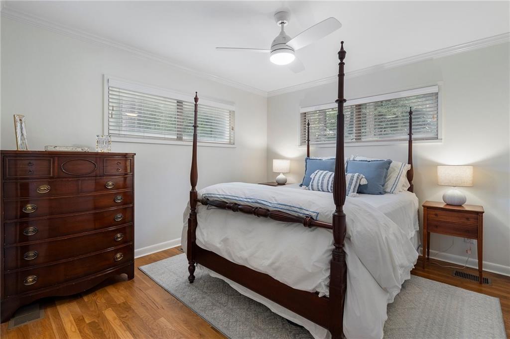 2876 Cravenridge Drive NE