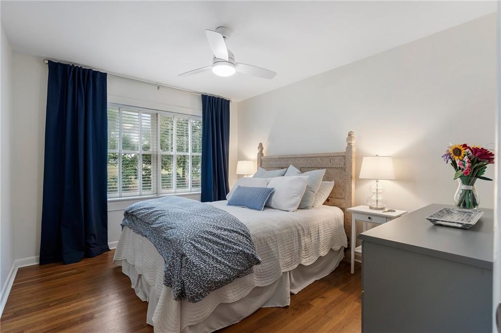 2876 Cravenridge Drive NE