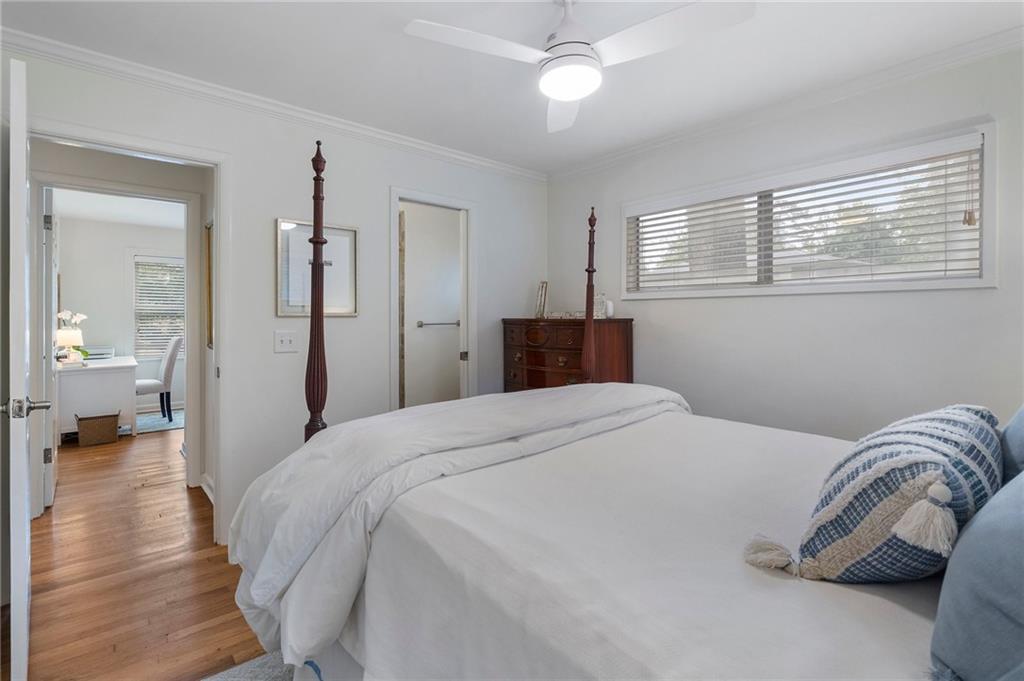 2876 Cravenridge Drive NE