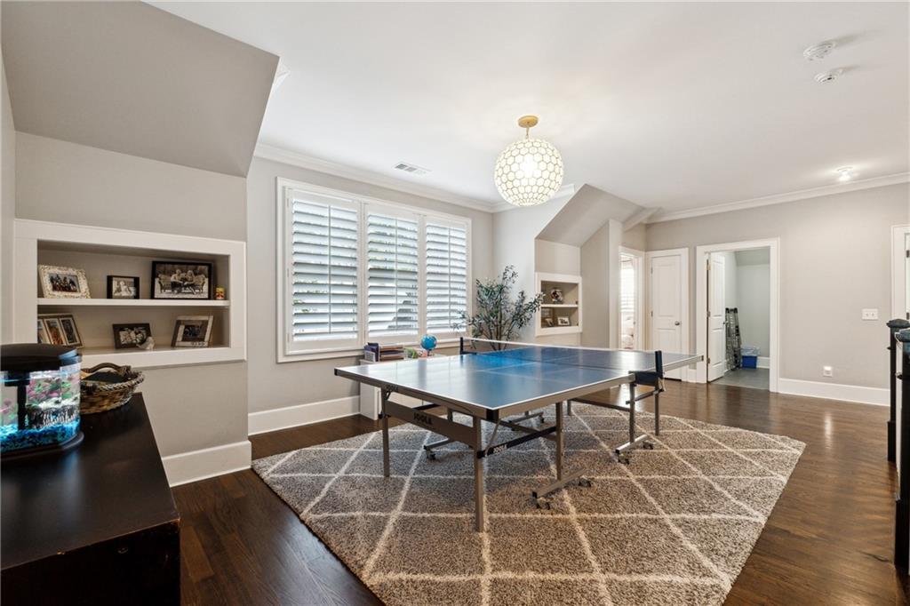 2108 Mckinley Road NW