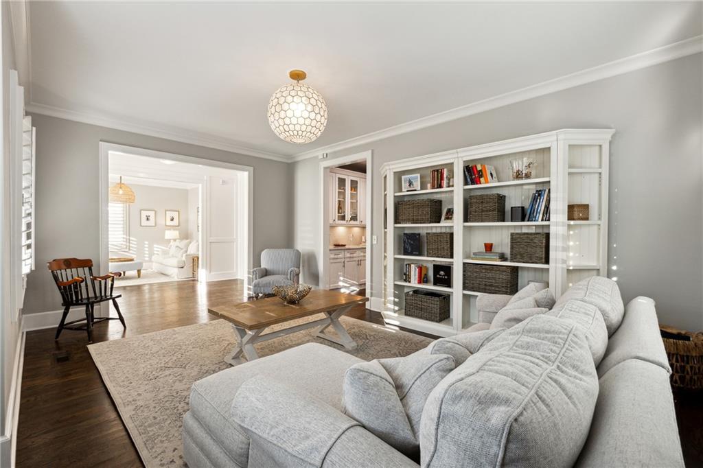 2108 Mckinley Road NW