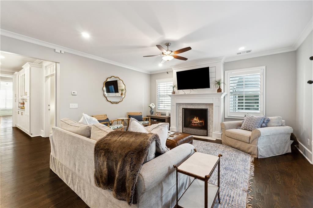 2108 Mckinley Road NW