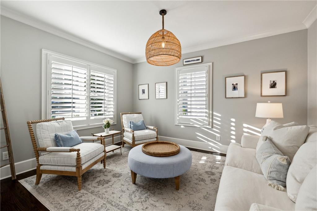 2108 Mckinley Road NW