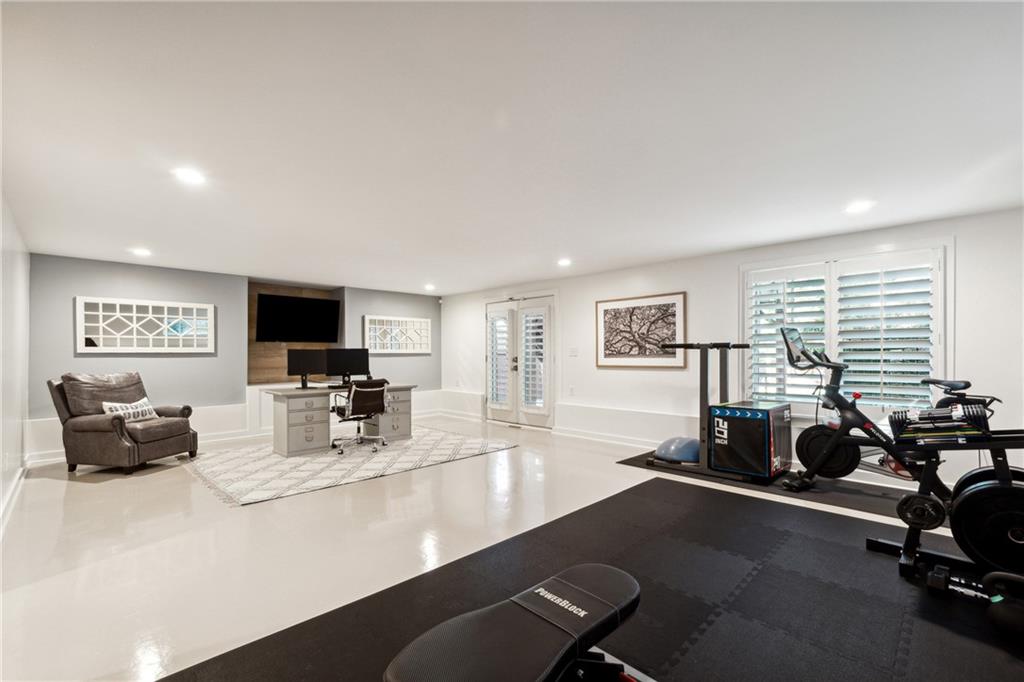 2108 Mckinley Road NW