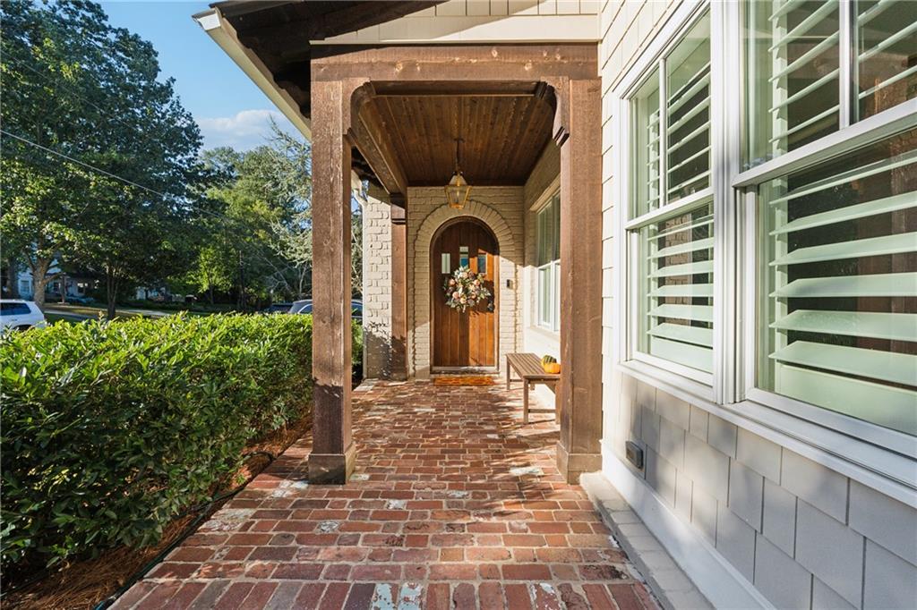 2108 Mckinley Road NW