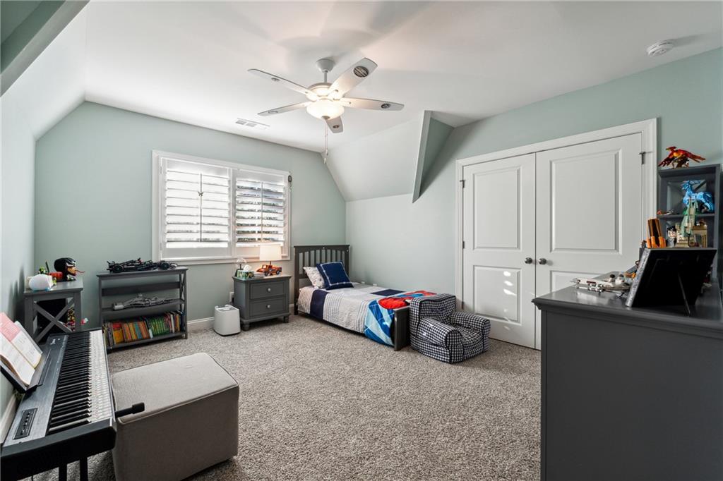 2108 Mckinley Road NW