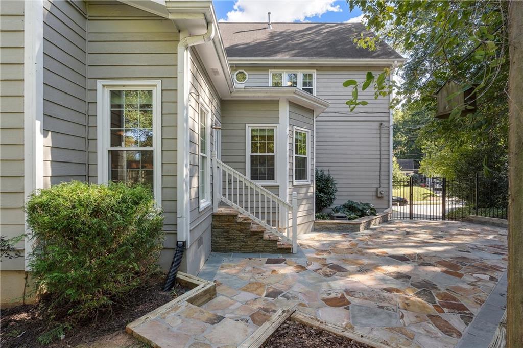 201 Nelson Ferry Road