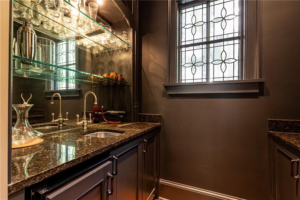 45 Montclair Drive NE