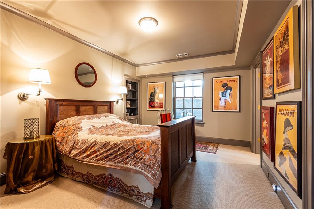 45 Montclair Drive NE