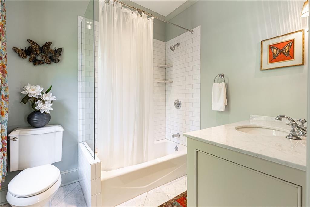 45 Montclair Drive NE