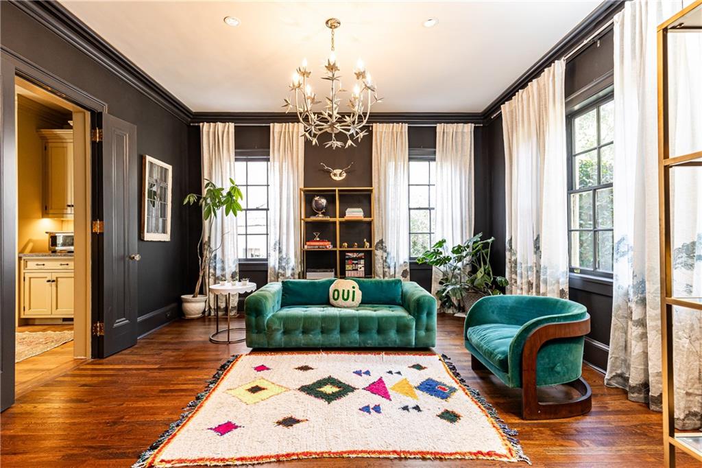 45 Montclair Drive NE