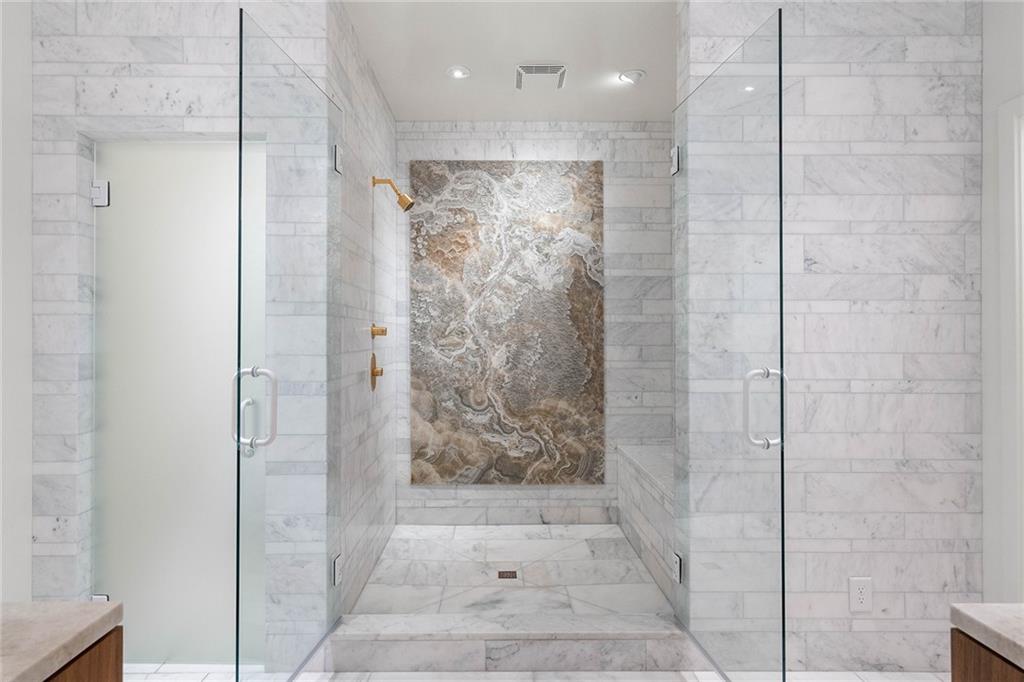 1028 Nawench Drive NW