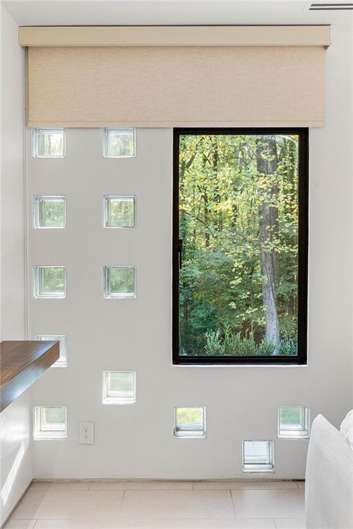 1028 Nawench Drive NW