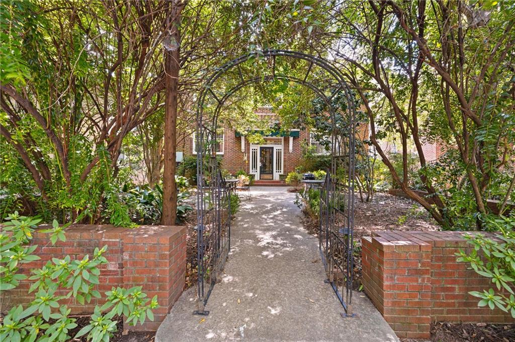 1115 Briarcliff Place Unit 7