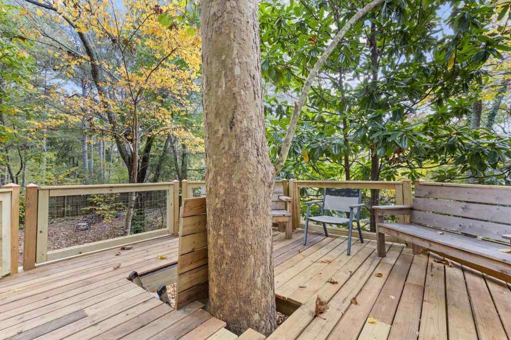 285 Walnutwood Trail