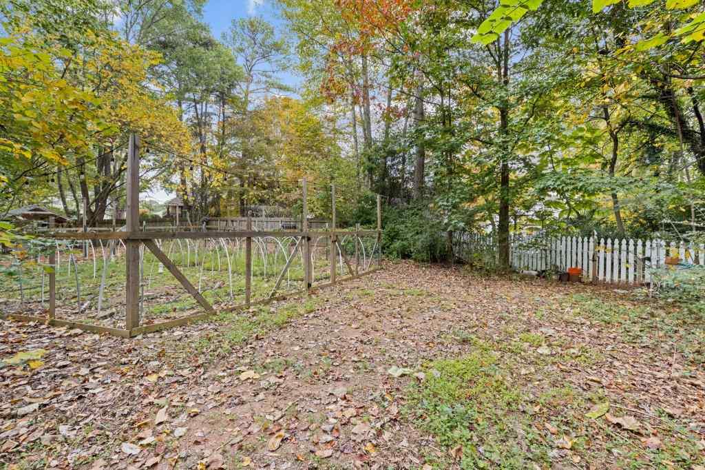 285 Walnutwood Trail