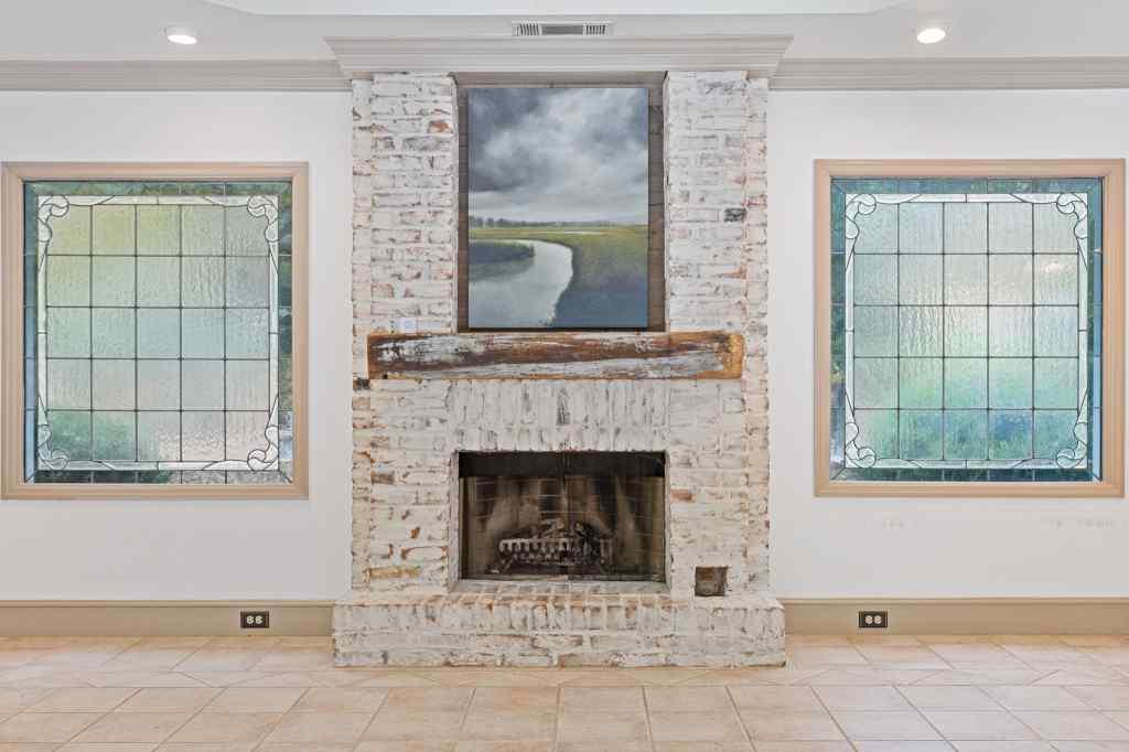 285 Walnutwood Trail