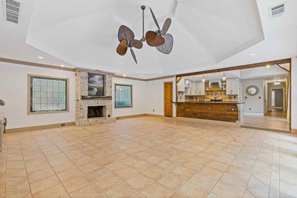 285 Walnutwood Trail