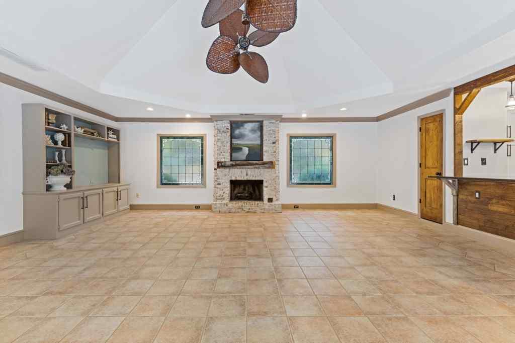 285 Walnutwood Trail