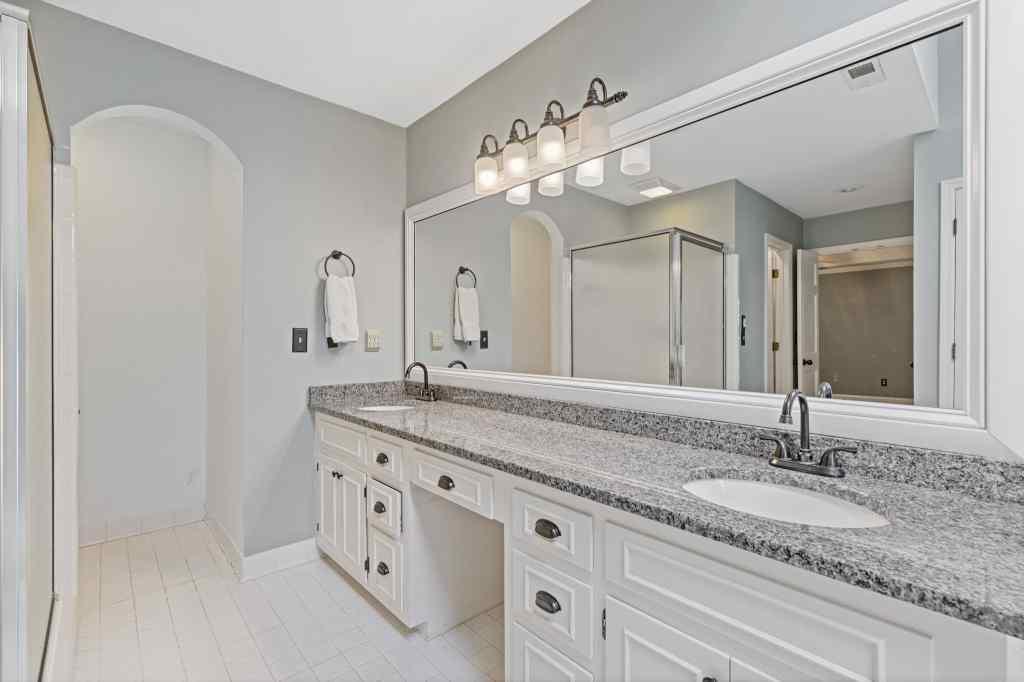 285 Walnutwood Trail