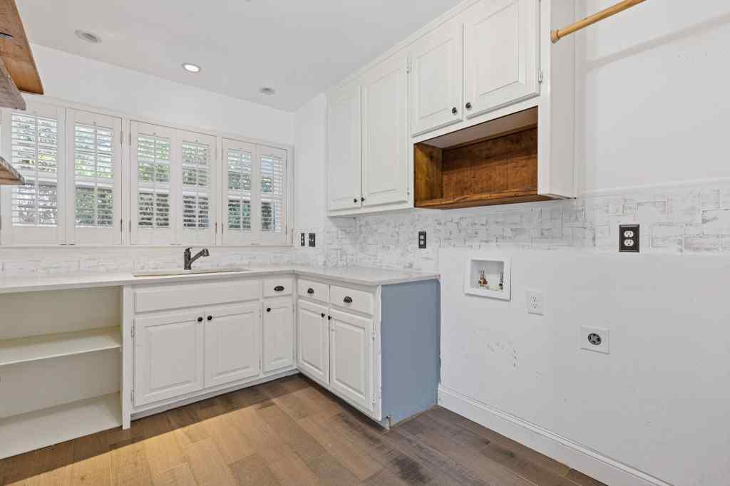 285 Walnutwood Trail