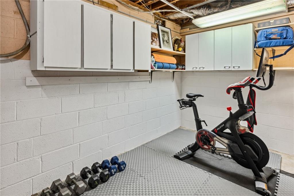 1861 Colland Drive NW