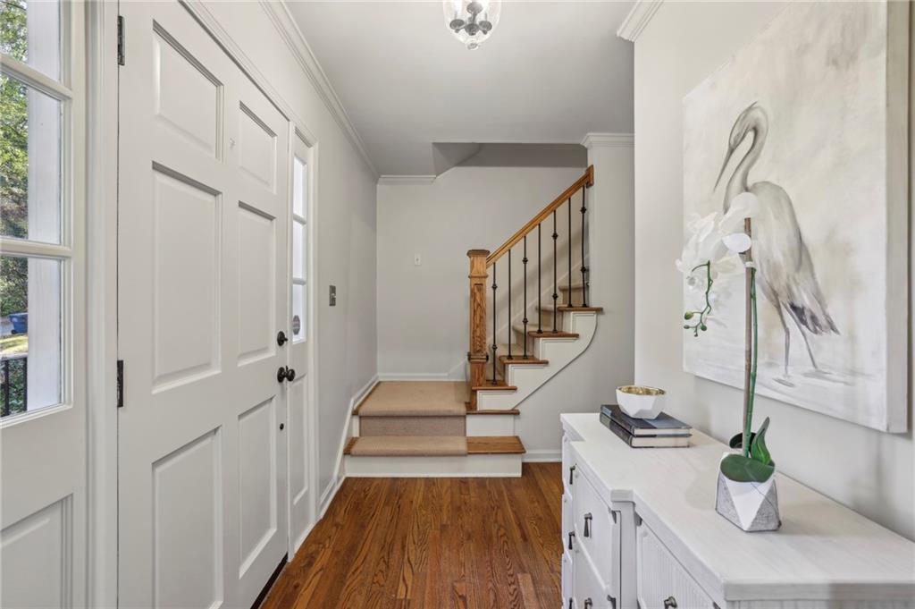 4484 Glengary Drive NE