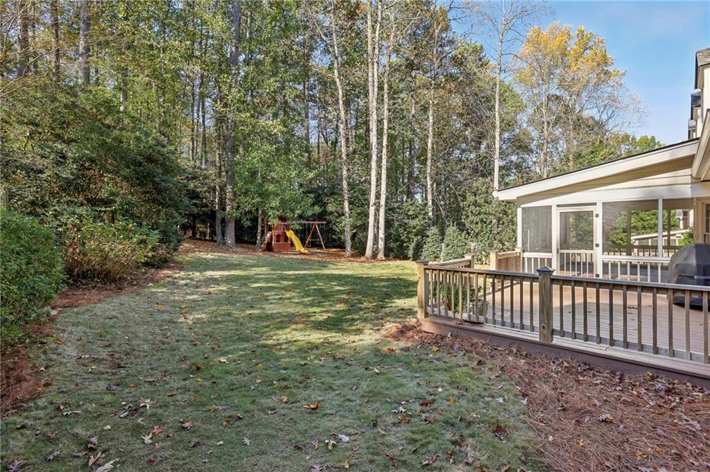 4484 Glengary Drive NE