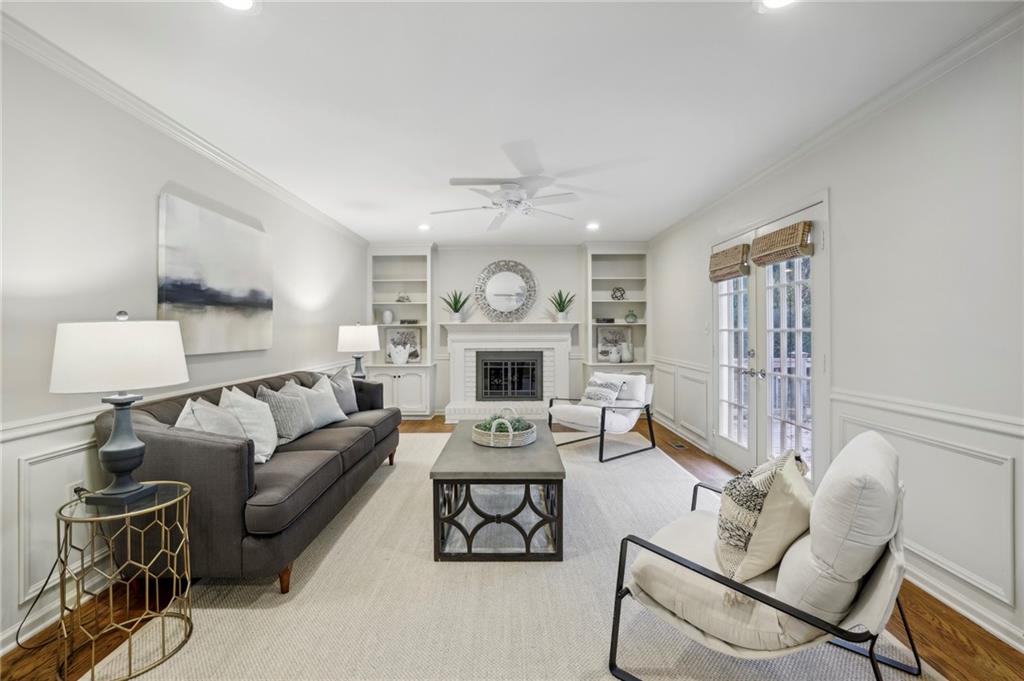 4484 Glengary Drive NE