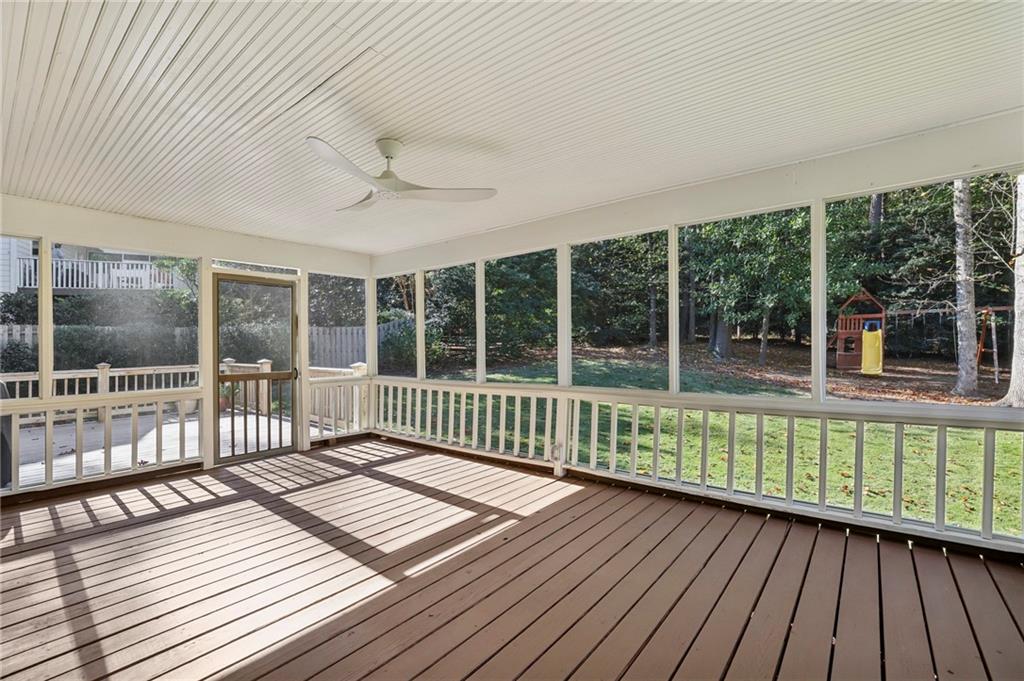 4484 Glengary Drive NE