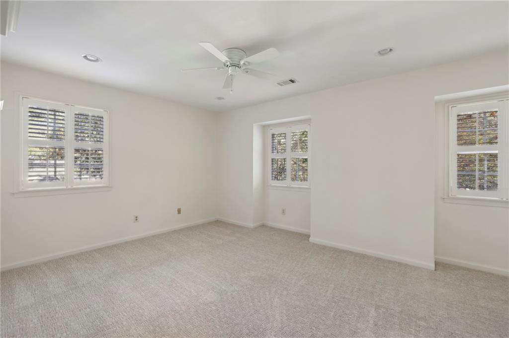 4484 Glengary Drive NE