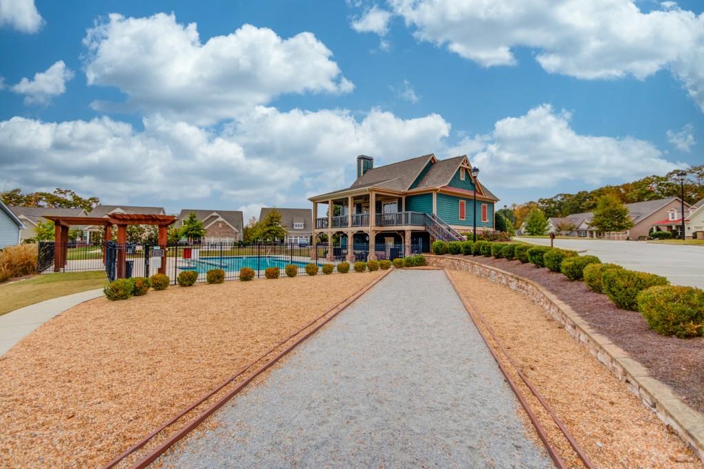 7289 Red Maple Court