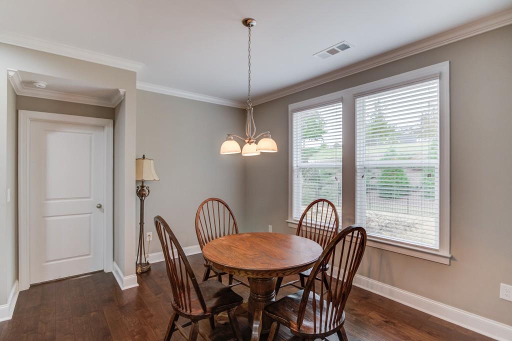 7289 Red Maple Court