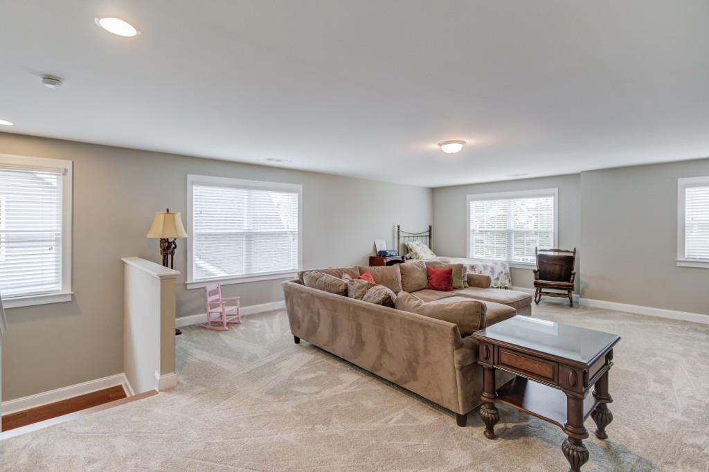 7289 Red Maple Court