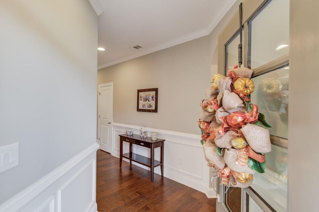 7289 Red Maple Court