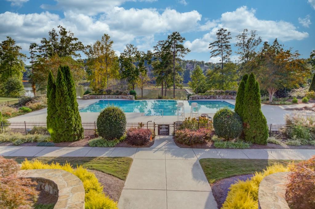 7289 Red Maple Court