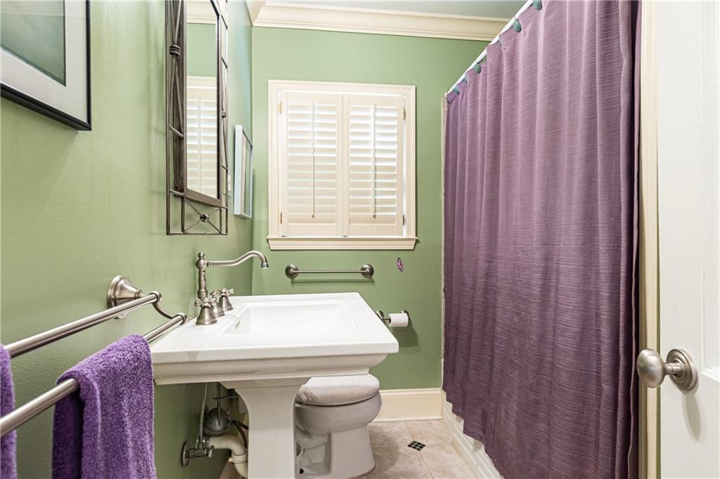 230 Brighton Road NE