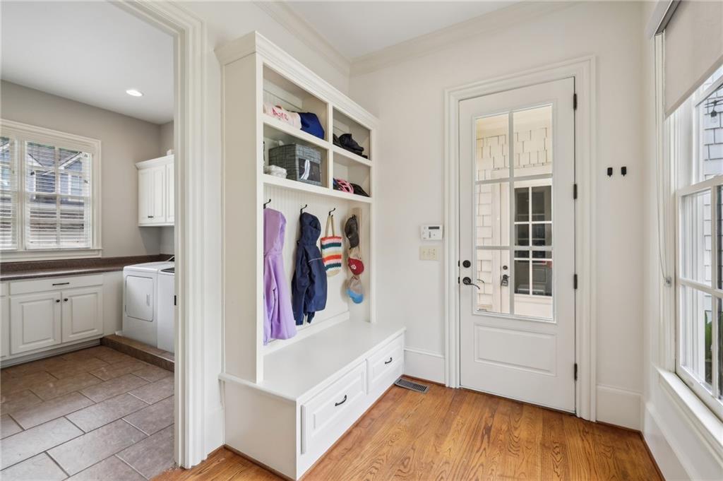 661 Timm Valley Road NE